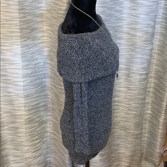 Grey Sweater - Picture 3 of 5